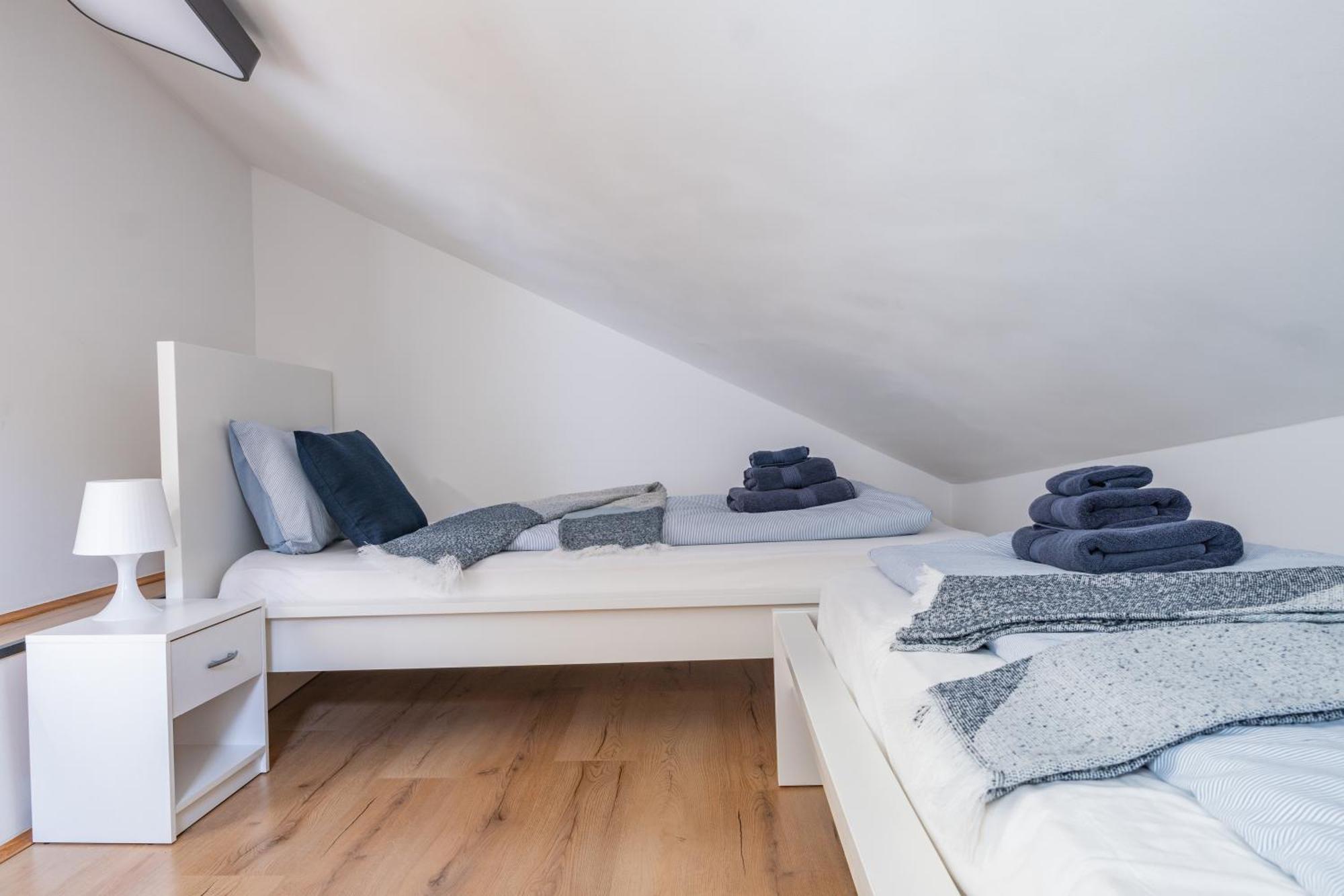 Via Paradiso Apartments Πιράν Εξωτερικό φωτογραφία