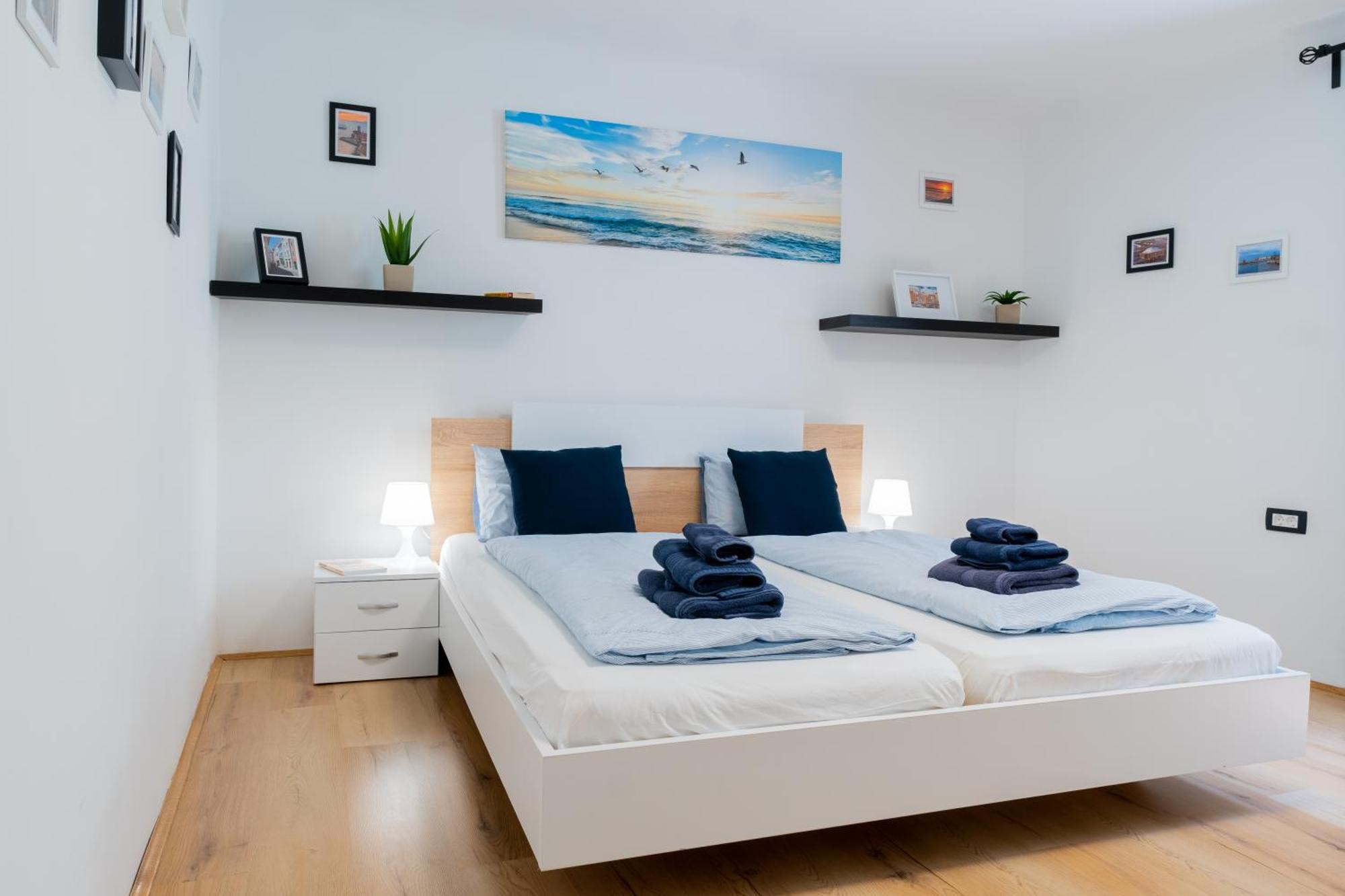 Via Paradiso Apartments Πιράν Εξωτερικό φωτογραφία